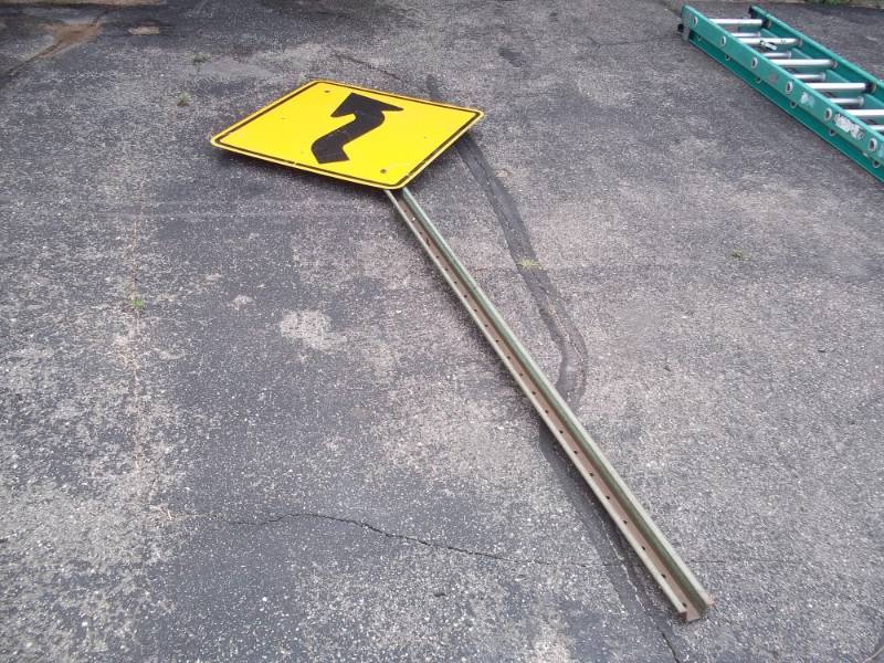 lot 24 image: Road way sign with 9 U post