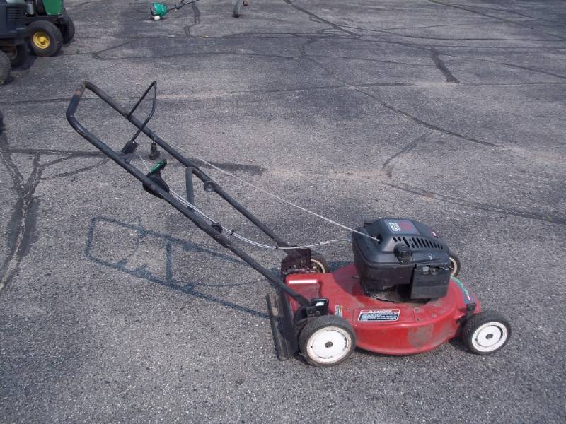 lot 57 image: Toro Recycler 4.5 HP Needs TLC