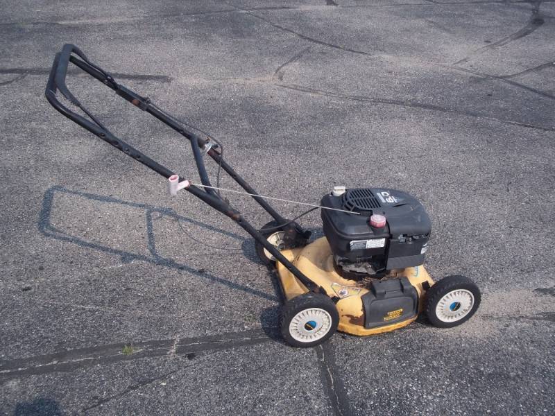 lot 58 image: Cub Cadet 6 HP mower needs TLC