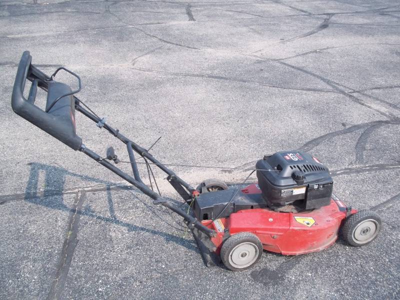 lot 59 image: Toro Super Recycler Personal Pace, 6 HP needs TLC