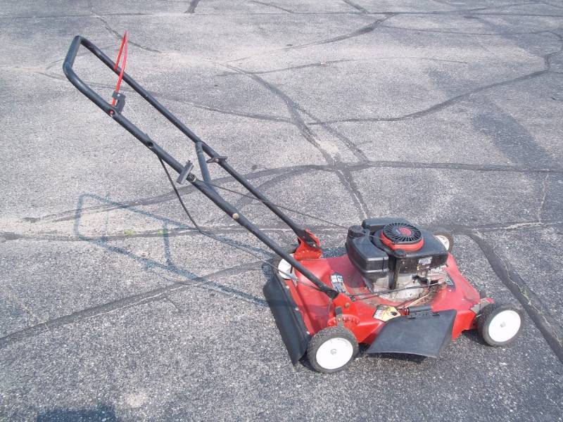 Murray 22" push mower 3.8 HP needs TLC | Advanced Sales Consignment