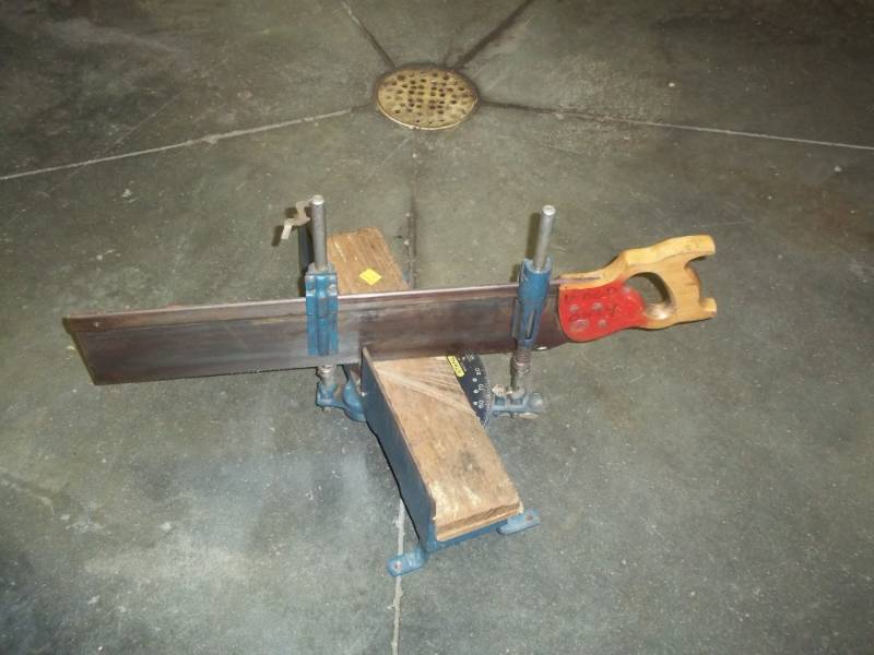 lot 70 image: Stanley miter saw