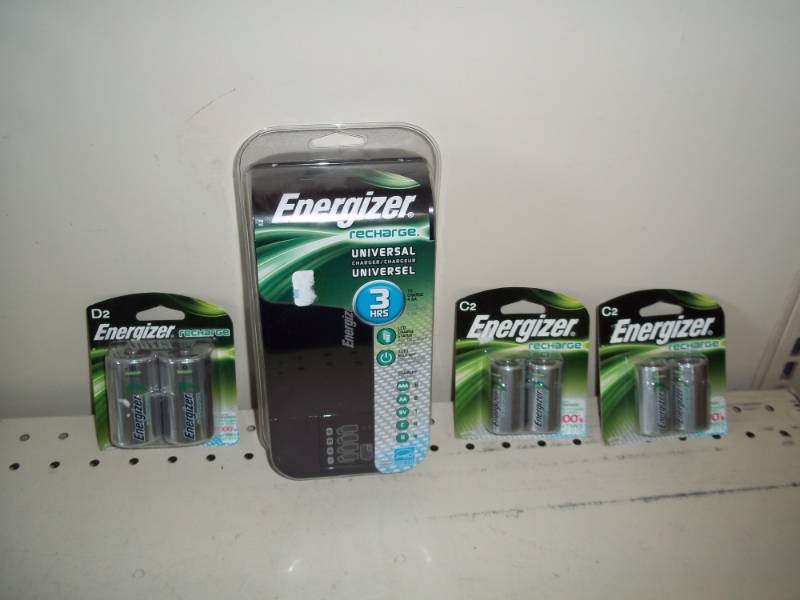 lot 77 image: NEW Energizer Recharger with batteries