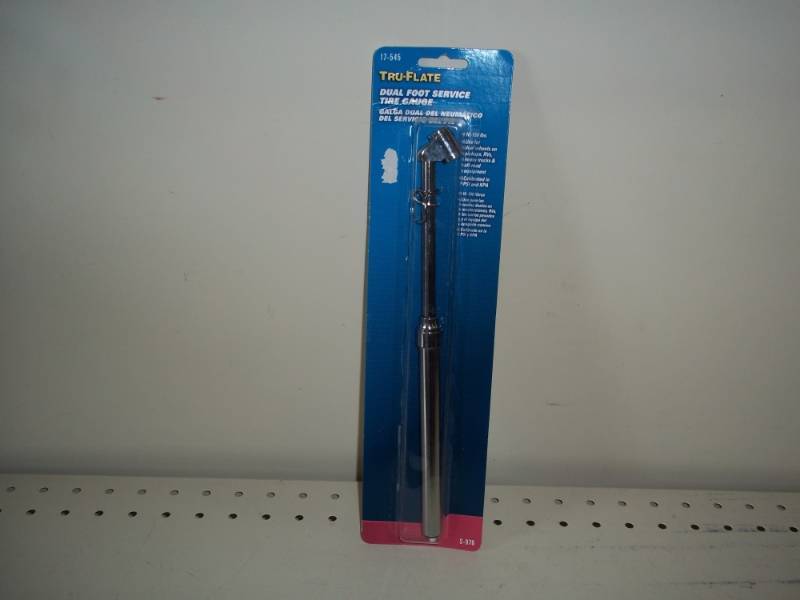 lot 111 image: NEW Dual foot service tire gauge
