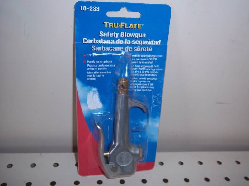 lot 114 image: NEW Safety Blow gun