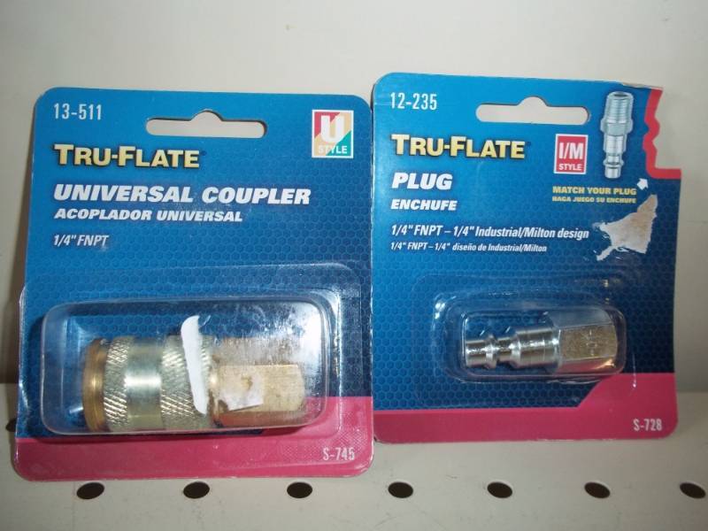 lot 123 image: New Air Coupler and Plug