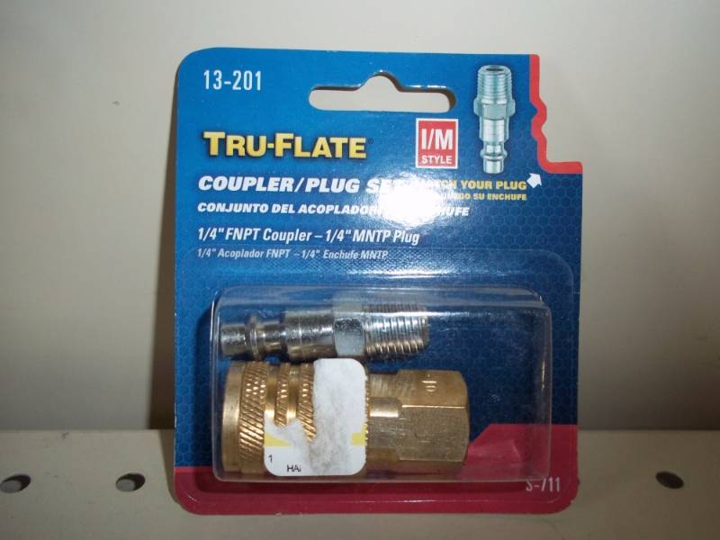 lot 127 image: New Air Coupler and Plug