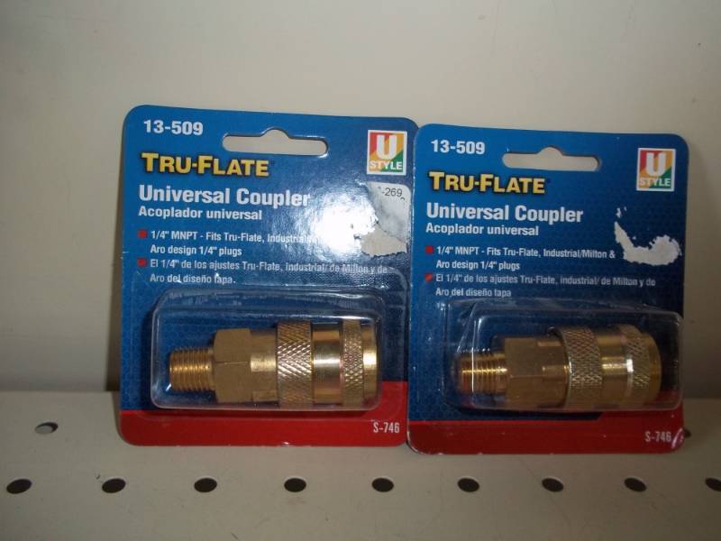 lot 132 image: New Pair of Universal Air Couplers