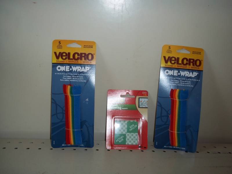 lot 134 image: New Velcro one wrap and mounting squares
