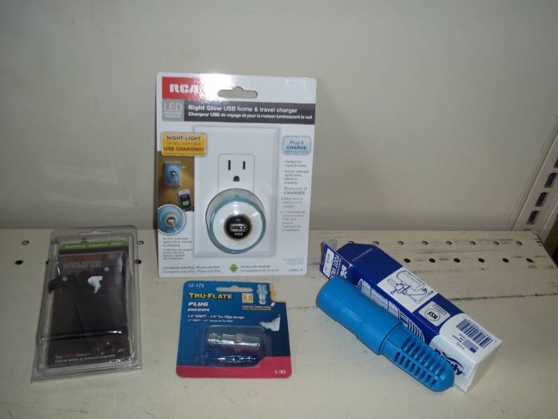 lot 144 image: New usb charger, foot valve, air plug, Trailer plug