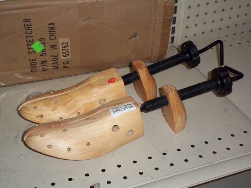 lot 153 image: New Shoe stretchers