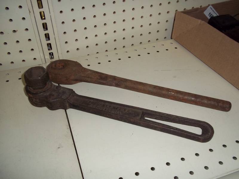 lot 169 image: Vintage Tools Ratchet wrenches
