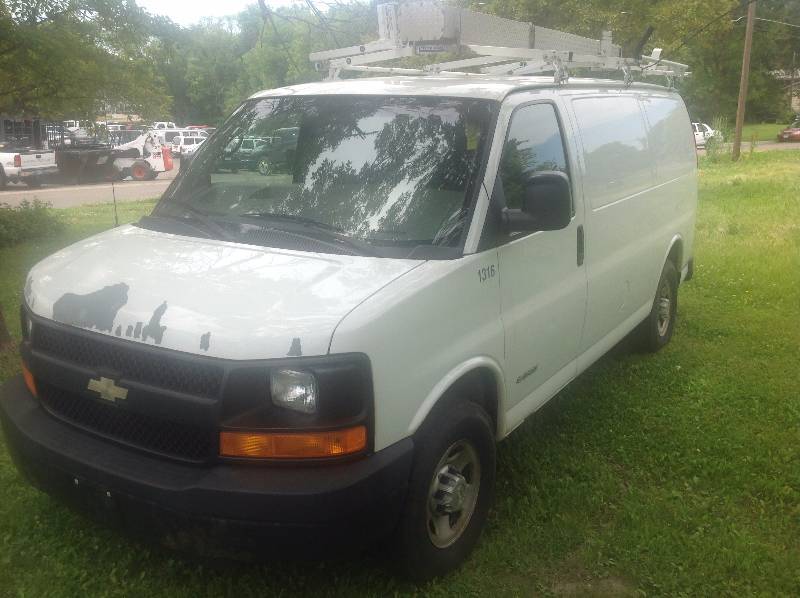 2006 Chevy Express Van