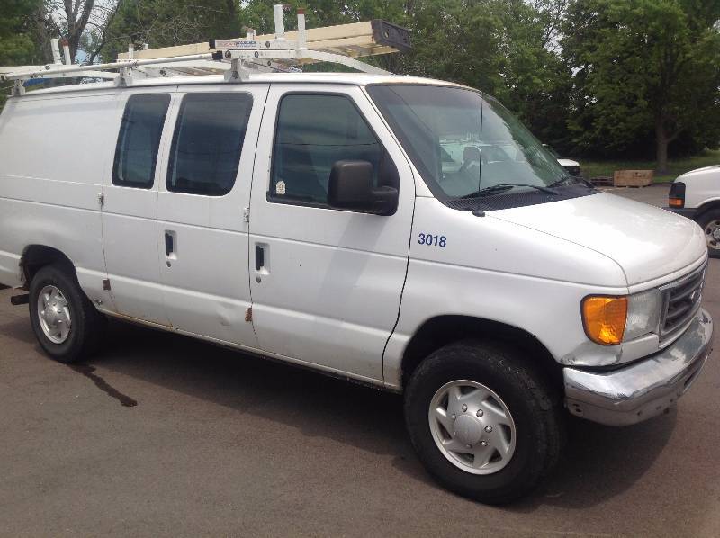 2005 Ford Econoline Van
