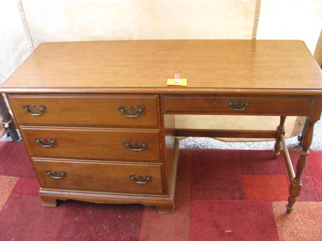 Heywood wakefield maple desk