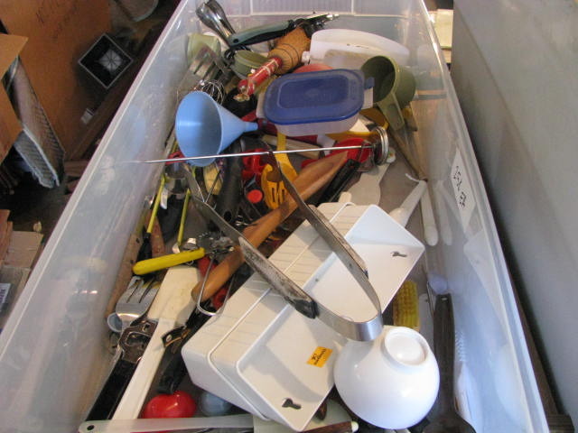 giant lot of kitchen drawer items see photos