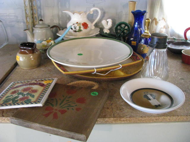 decor and serving items
