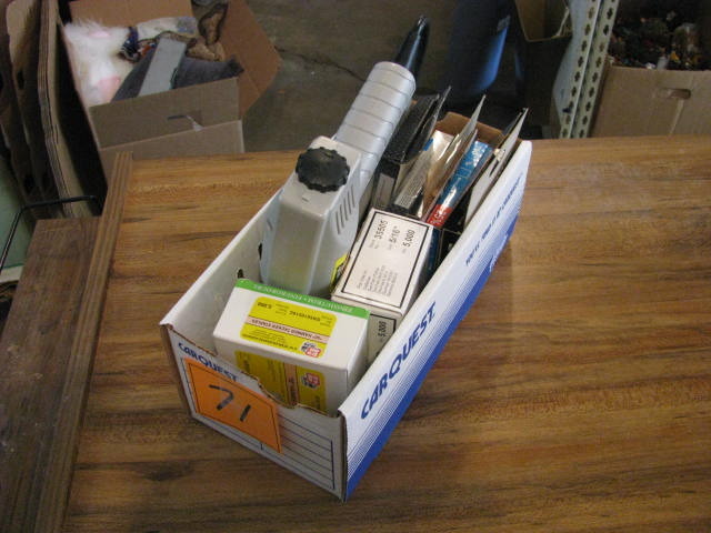 electric stapler and staples