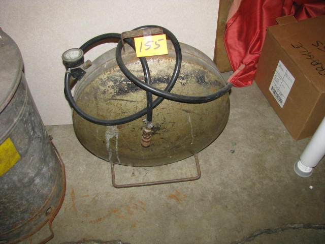 unusual shaped air compressor untested