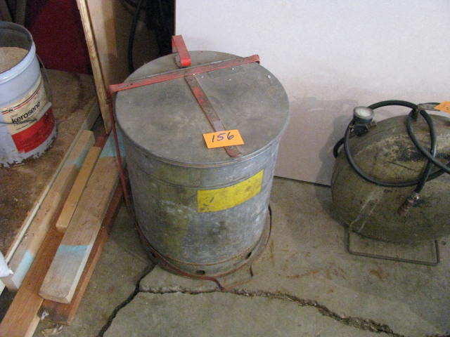 Vintage Metal Waste Can with lid