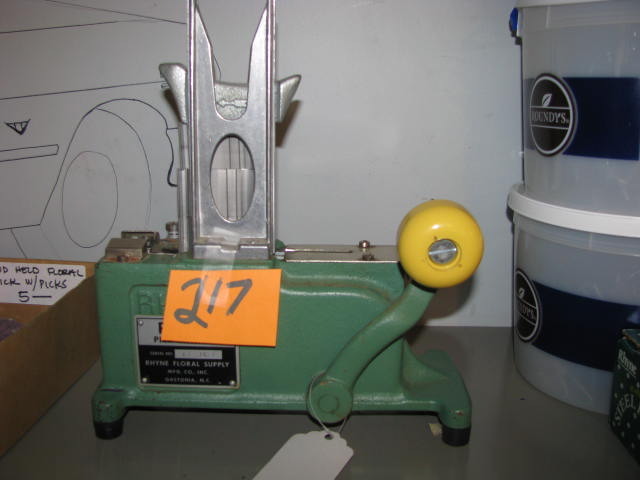 rhyne floral pick machine in new condition