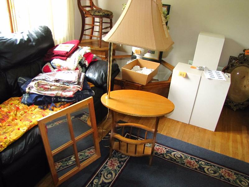 Wood side table with lamp, Mirror