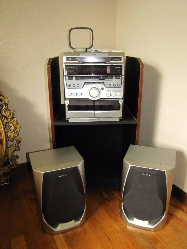 Mini Hi-Fi component system and stand
