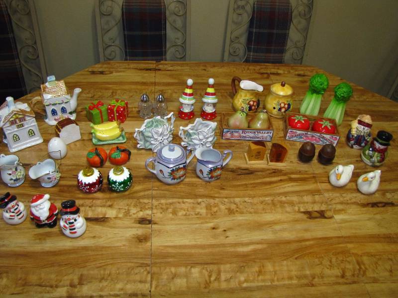 Salt & Pepper shakers