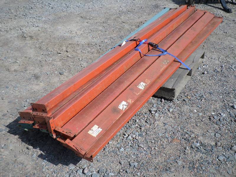 lot 5 image: Pallet Racking (12) 11ft Cross Bea...