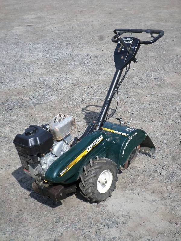 lot 9 image: Craftsman Heavy Duty 14 Tiller Wit...