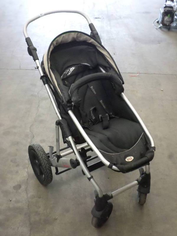 lot 22 image: Britax Aluminum Framed Foldable Str...