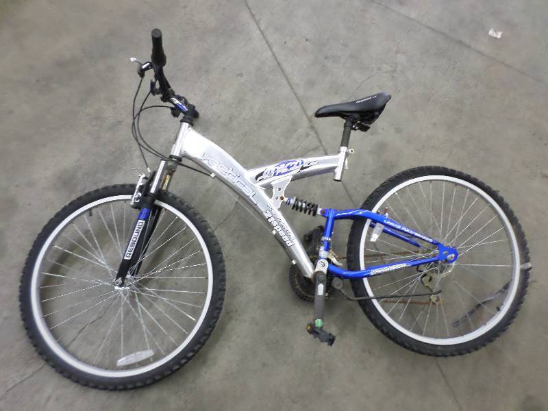 lot 57 image: Vertical PK7 Aluminum-Framed Bicycl...
