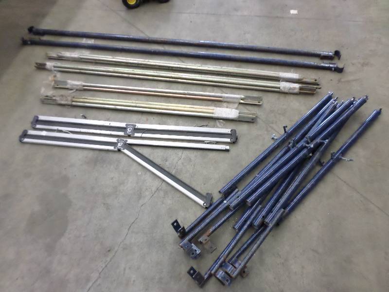 lot 61 image: Lot Of Scaffolding Braces & Etc ...