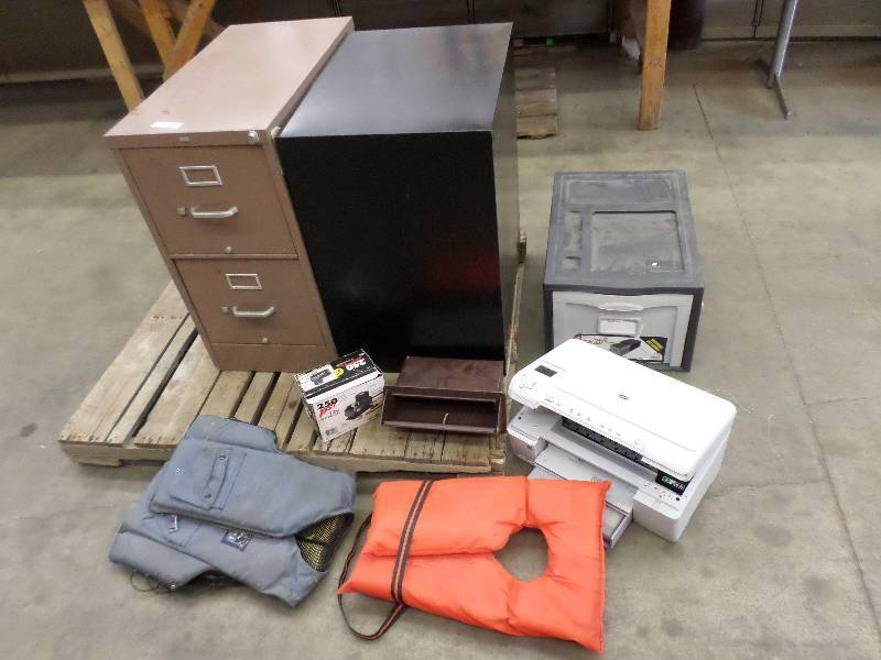 lot 86 image: Pallet Lot (2) File Cabinets, HP P...