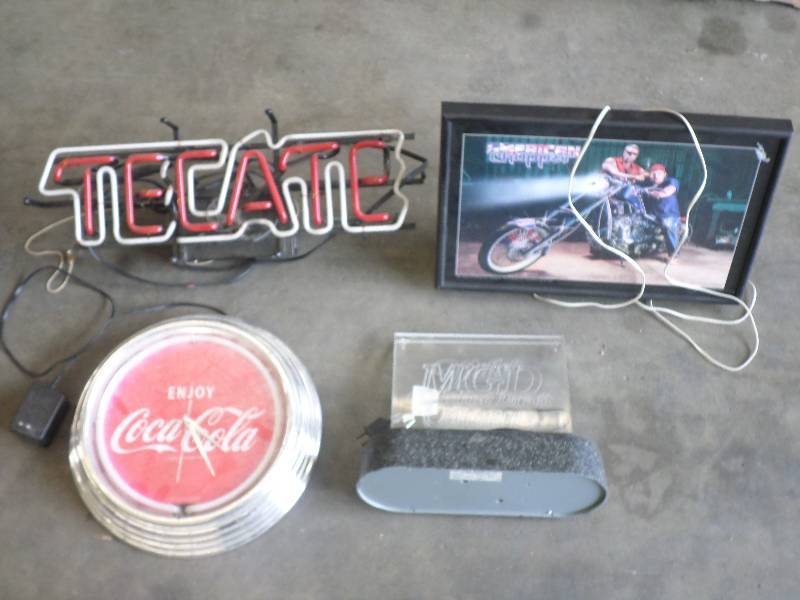 lot 108 image: Lot Of Lighted Beer & Motorcycle Si...