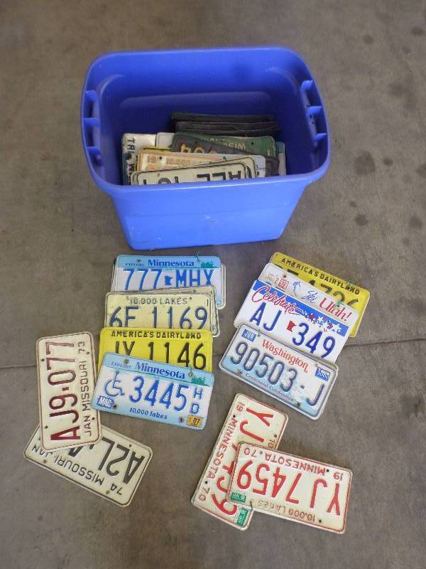 lot 110 image: HUGE Lot Of Misc Collectible Licens...