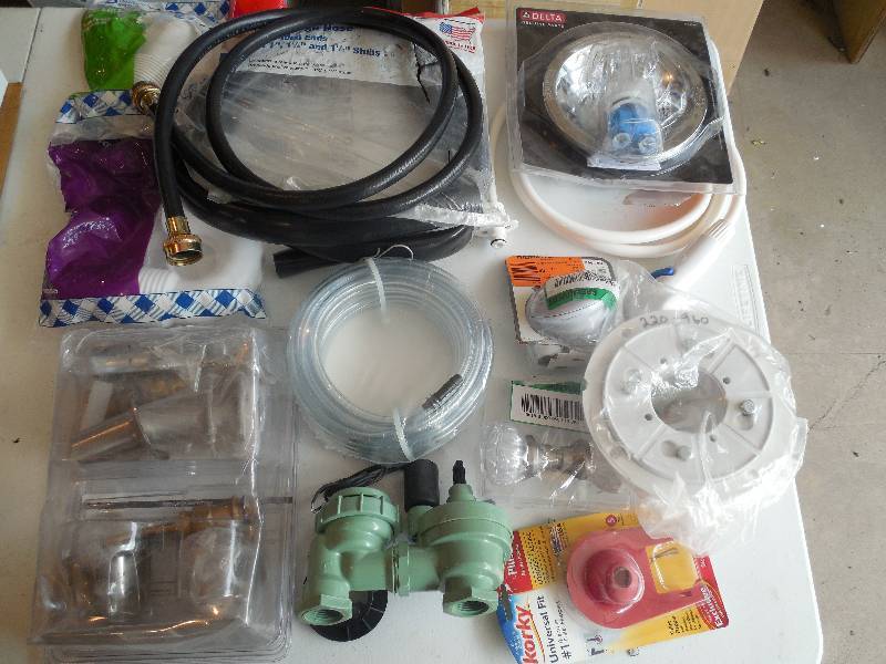 Miscellaneous Lot of plumbing supplies