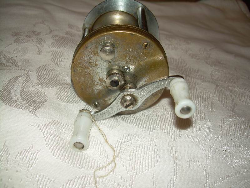 pflueger Trump 1943.