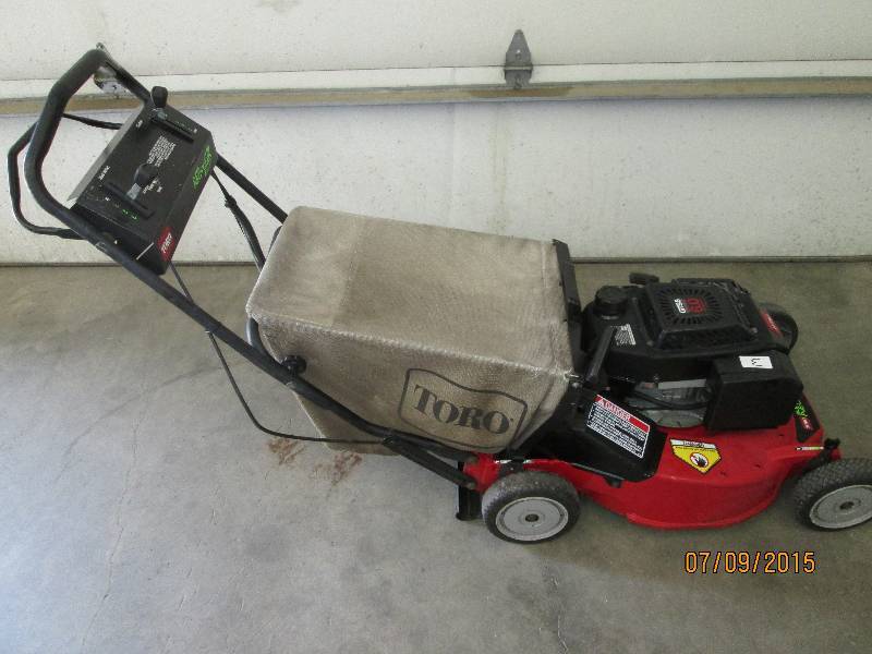 lot 3 image: Toro GTS 6HP Self-Propelled Lawn Mo...
