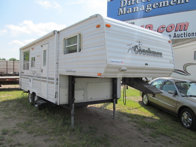 lot 6 image: 2001 Coachmen Catalina Lite