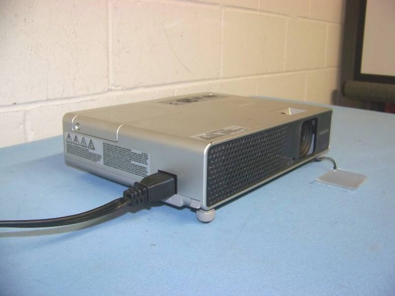 lot 11 image: Hitachi, CPX5, LCD Projector