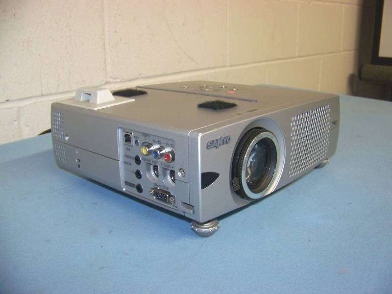 lot 74 image: Sanyo, PLC-SW20AR, LCD Projector