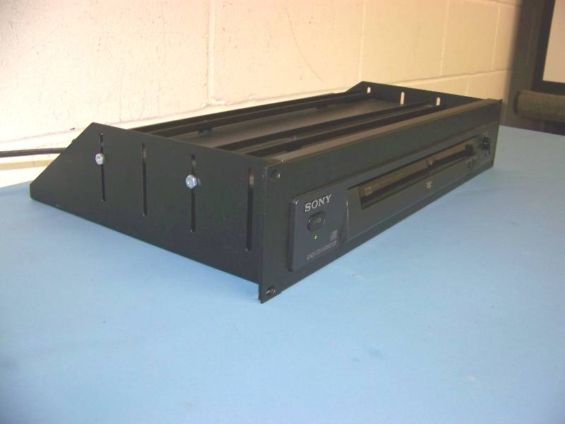lot 91 image: Sony, DVD  CD Player in Middle Atlantic Rack Shelf