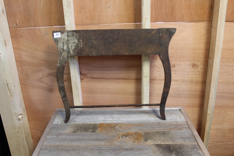 lot 34 image: Vintage Wood Table Base