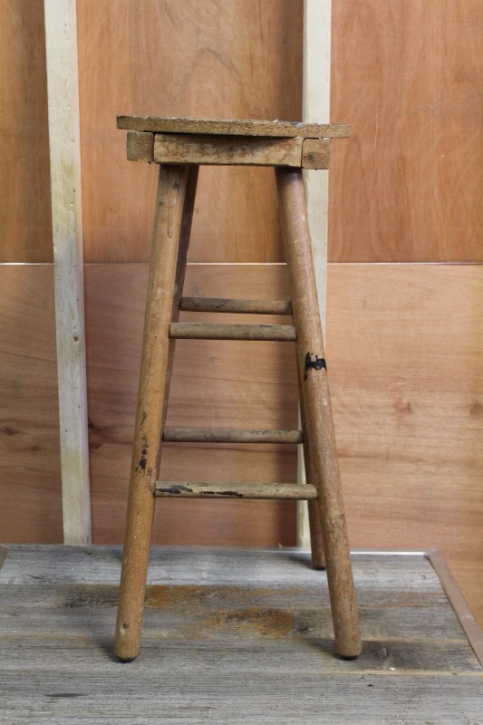 lot 40 image: Old Stool