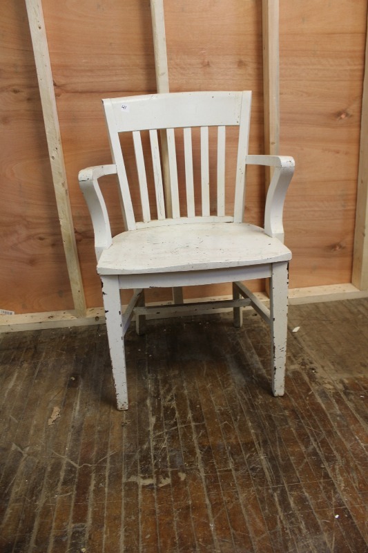 lot 41 image: Vintage Painted Chair