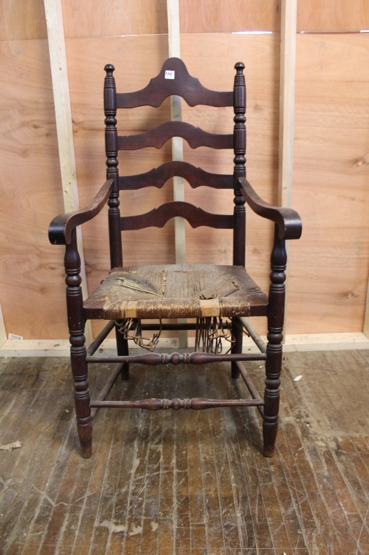 lot 44 image: Antique Chair