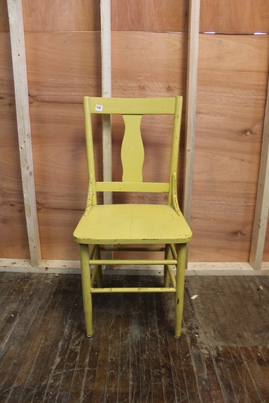 lot 46 image: Vintage Painted Chair