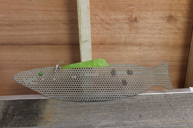 lot 60 image: Decorative Fish