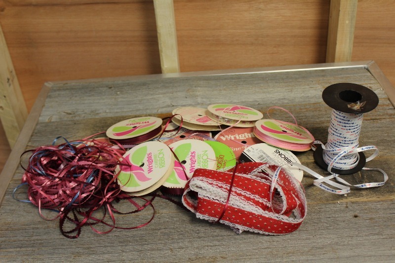 lot 117 image: Large Lot of Ribbon